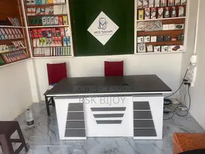Cash Counter Table Sell Post