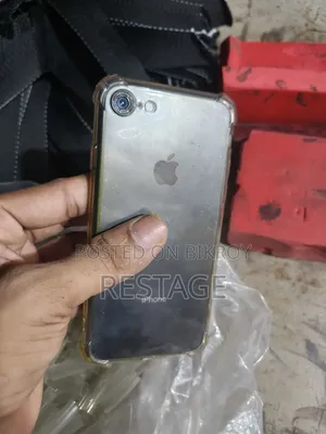 Apple iPhone 7 32 GB Black