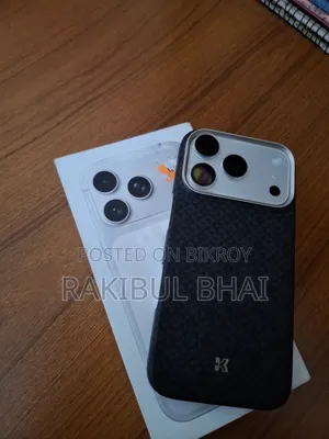 অ্যাপল আইফোন ১৭ প্রো ২৫৬ জিবি সিলভার