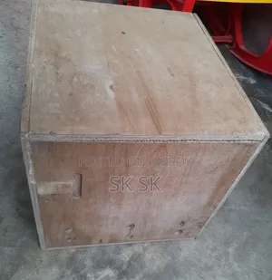 Bird Breeding Box
