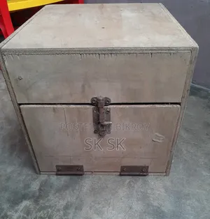 Bird Breeding Box