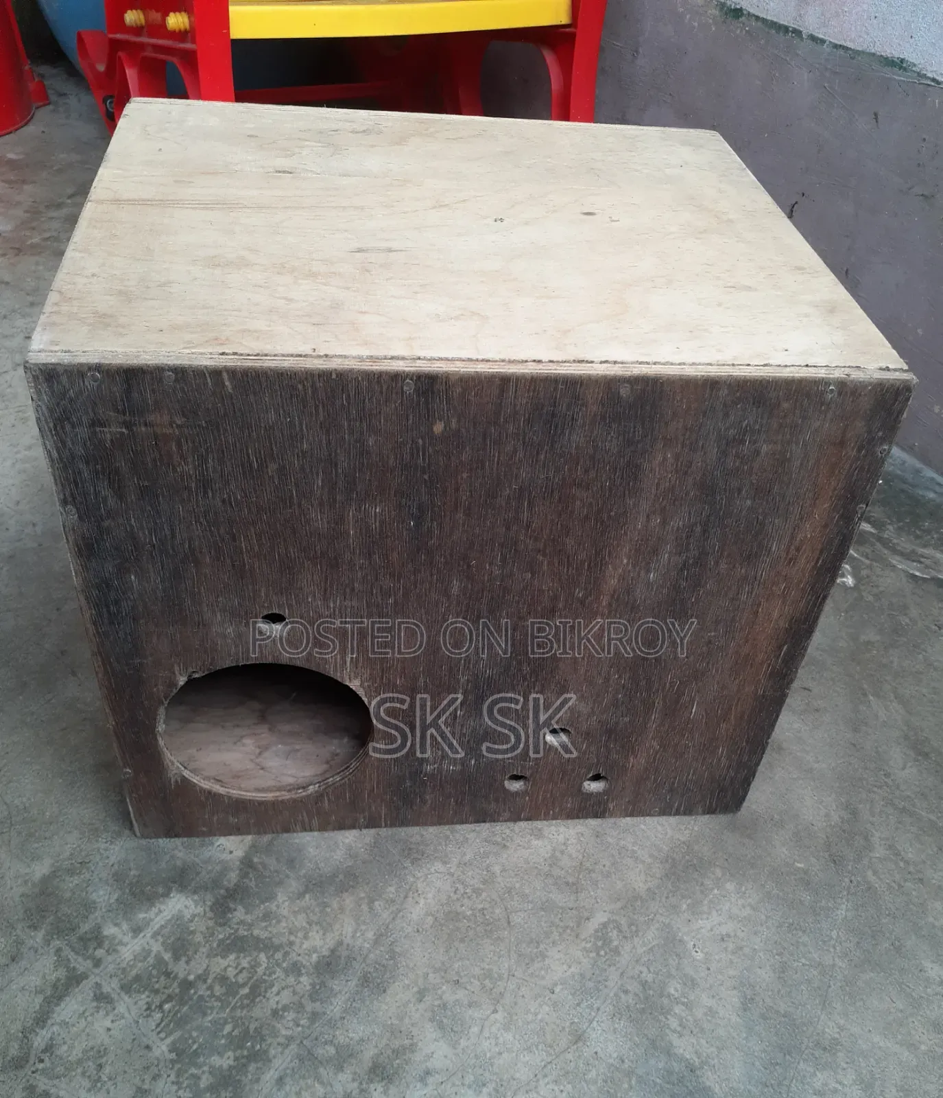 Bird Breeding Box