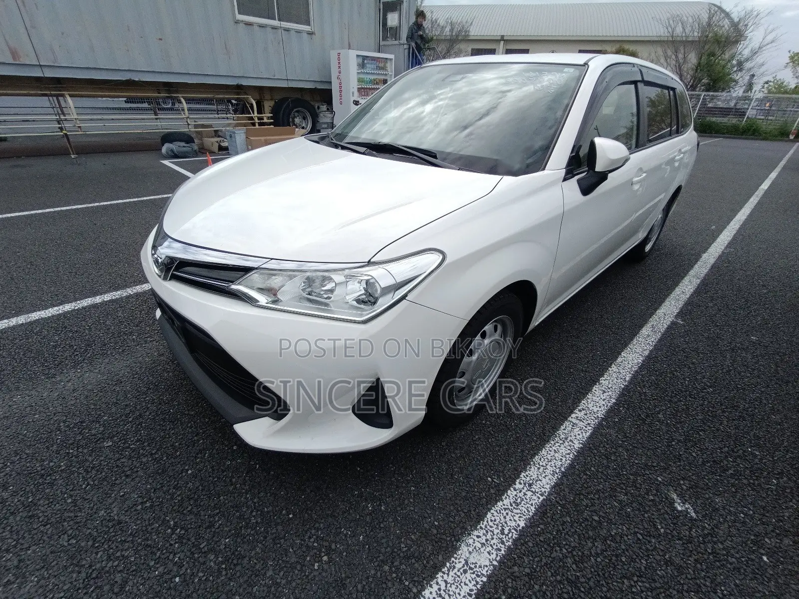 Toyota Corolla Fielder 2021 White