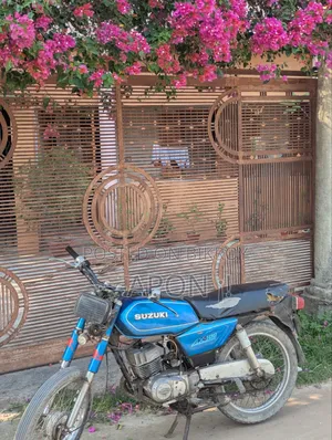 Suzuki 1990 Blue