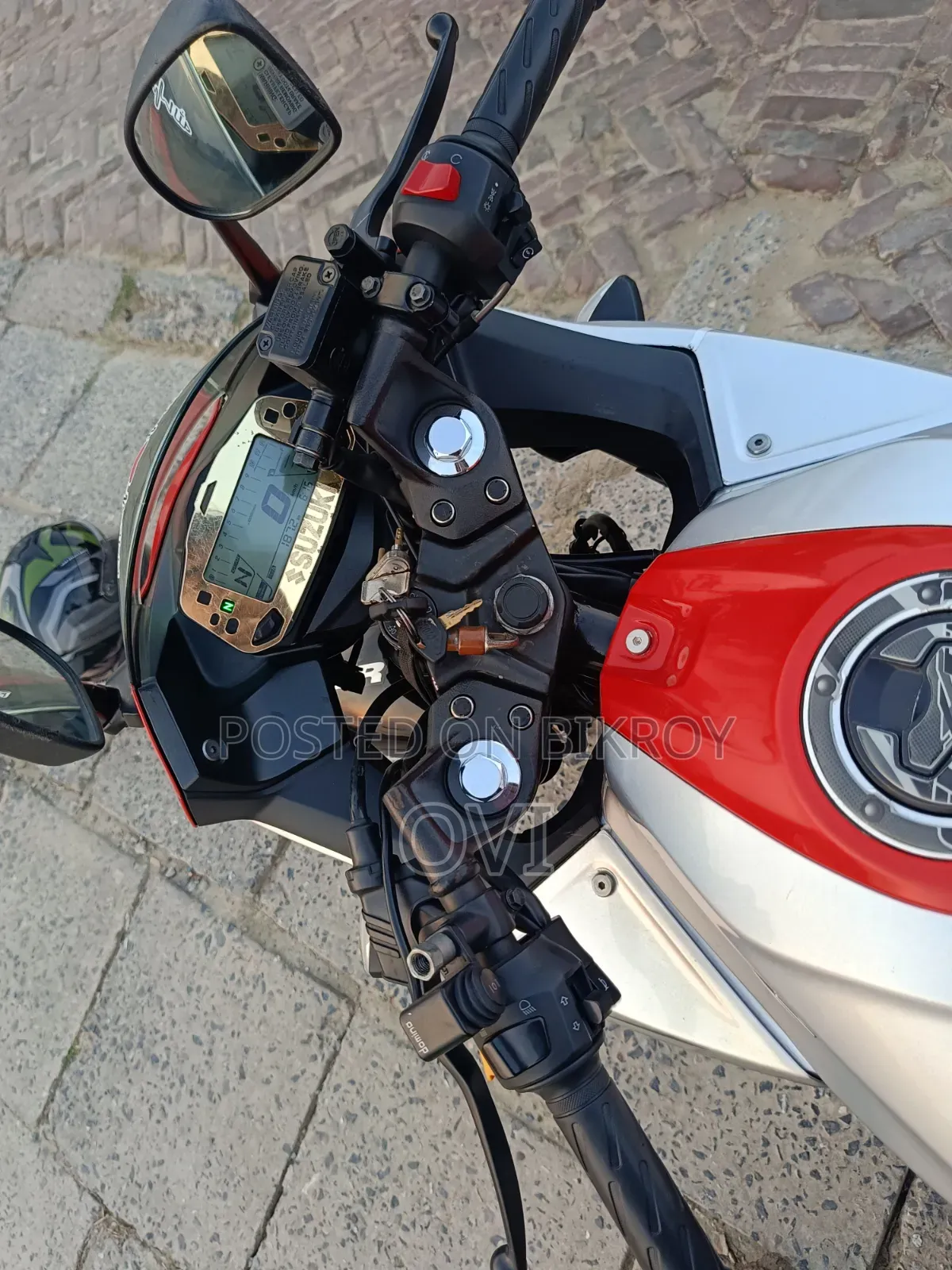 Suzuki Gixxer SF 2023 Silver