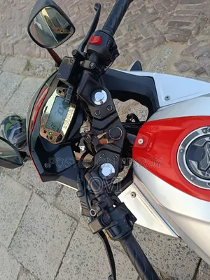 Suzuki Gixxer SF 2023 Silver