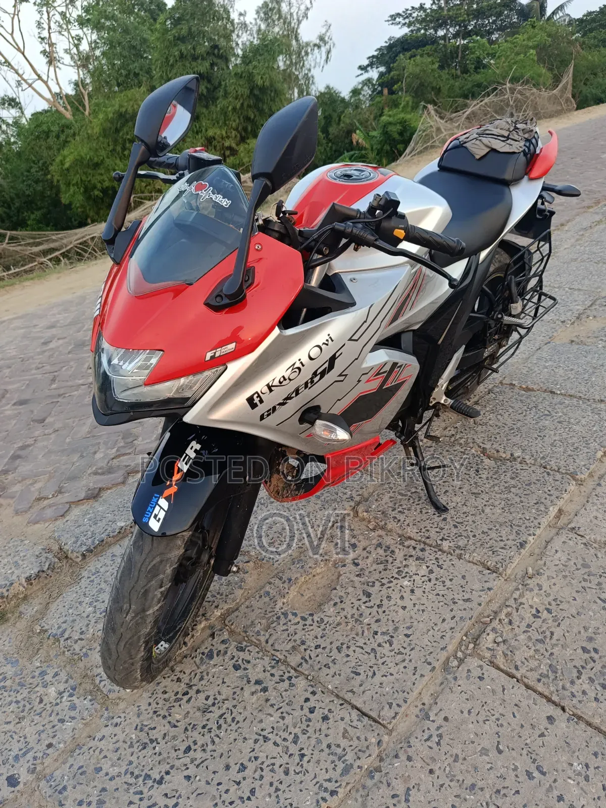 Suzuki Gixxer SF 2023 Silver