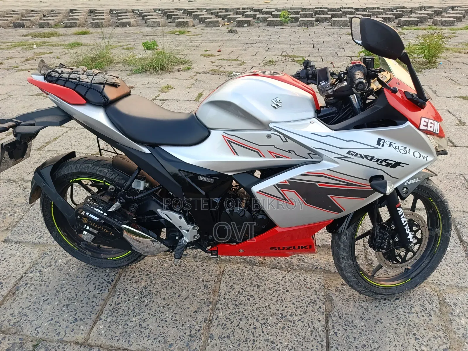 Suzuki Gixxer SF 2023 Silver