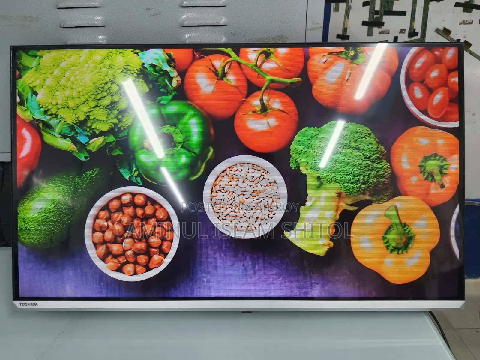 32" Toshiba Smart Android TV