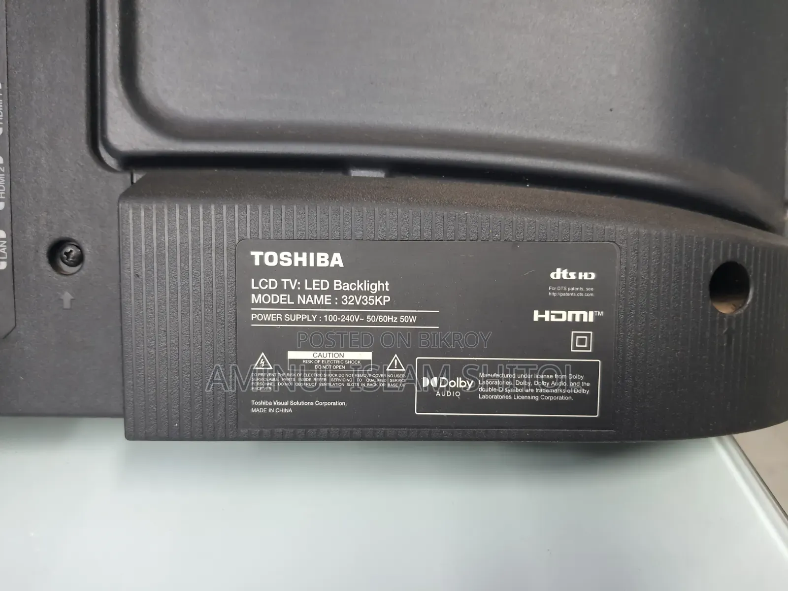 32" Toshiba Smart Android TV