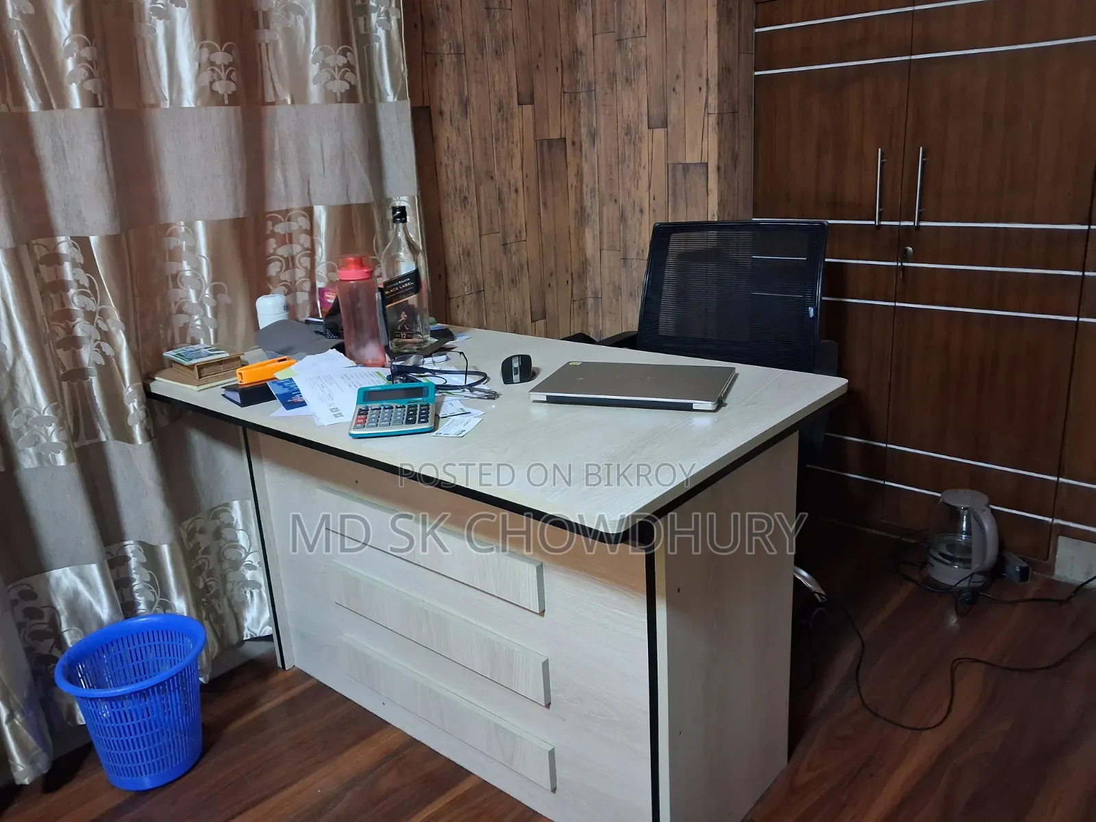 Office Premium Table, Executive Chair and Visitor Chair