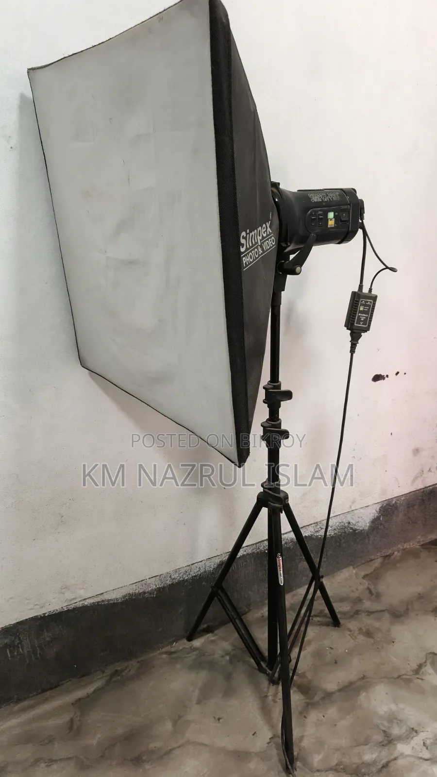 Simpex Pro Photo and Video Flashlight