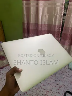 ল্যাপটপ অ্যাপল ম্যাকবুক এয়ার ২০১৫ ৮জিবি ইন্টেল কোর আই৫ এসএসডি ২৫৬জিবি