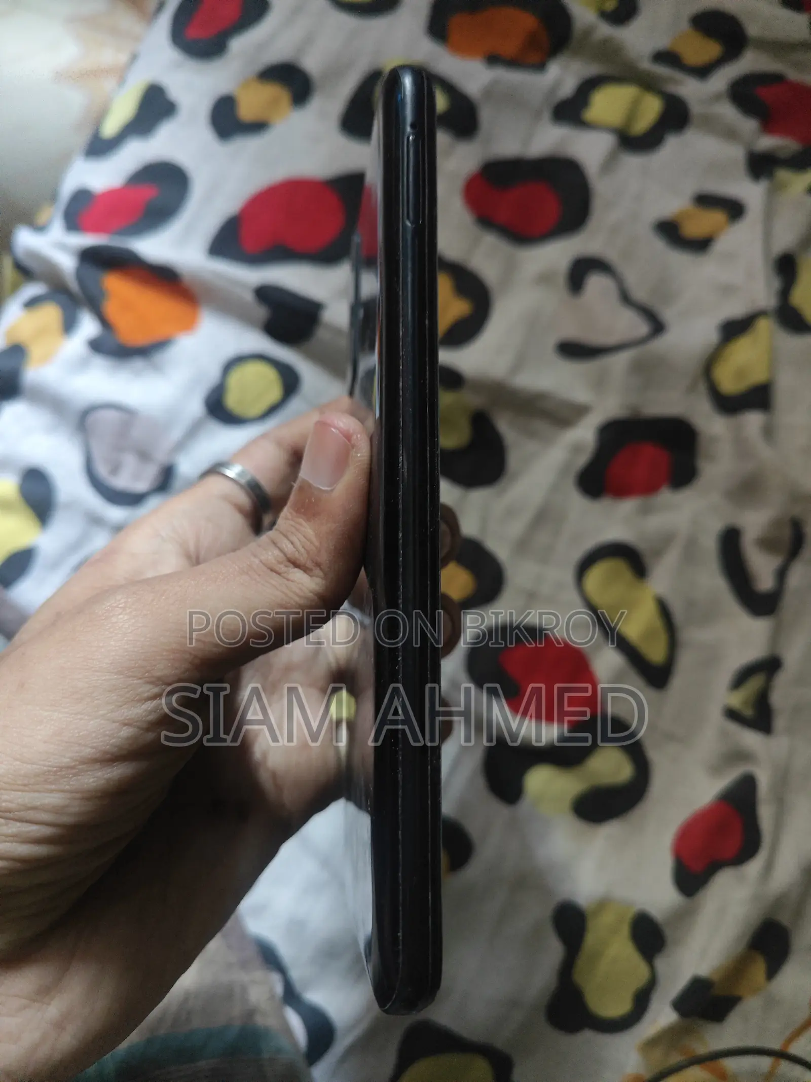 Vivo Y30 128 GB Black
