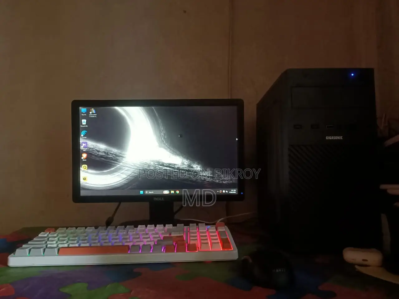 Gigabyte GA-H110MSTX-HD3-ZK 8GB Intel Core I5 SSD 256GB