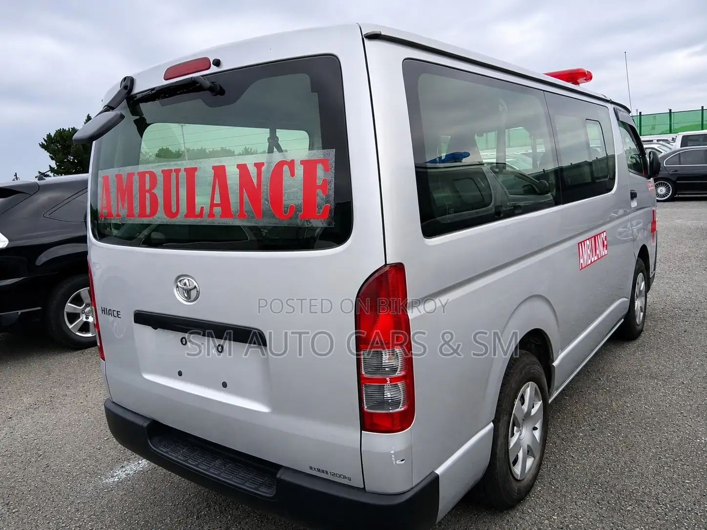 Toyota HiAce 2020 Silver