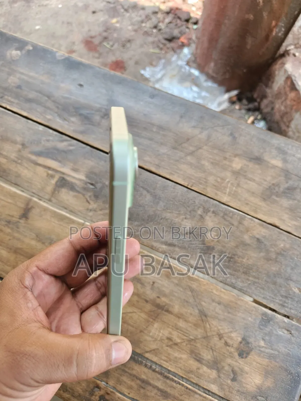 Apple iPhone 15 128 GB Green
