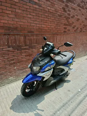 Yamaha 2022 Blue