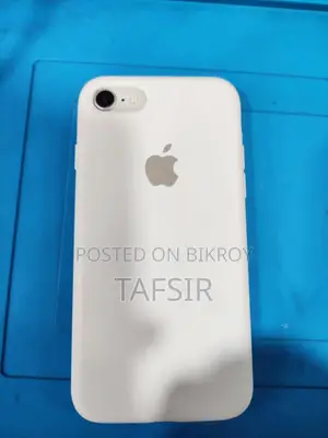 অ্যাপল আইফোন এসই ১২৮ জিবি হোয়াইট