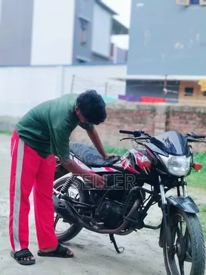 সুজুকি হায়াতে ইপি ২০১৬ কালো