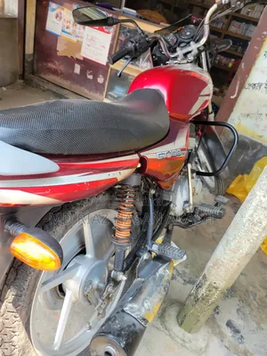 Bajaj CT 100 ES 2022 Red