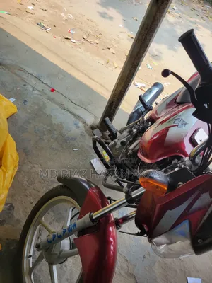 Bajaj CT 100 ES 2022 Red
