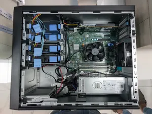 Server Dell PowerEdge T40 16GB Intel Xeon HDD 2T
