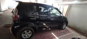 Toyota Passo 1.0 AWD 2008 Black