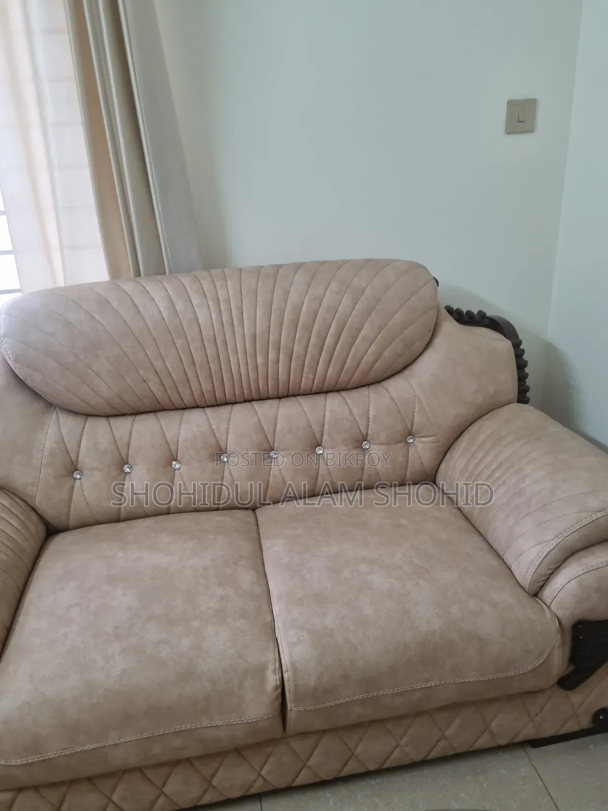 Leather Sofa. 2+2+1 with a tea table, including 4 stools.