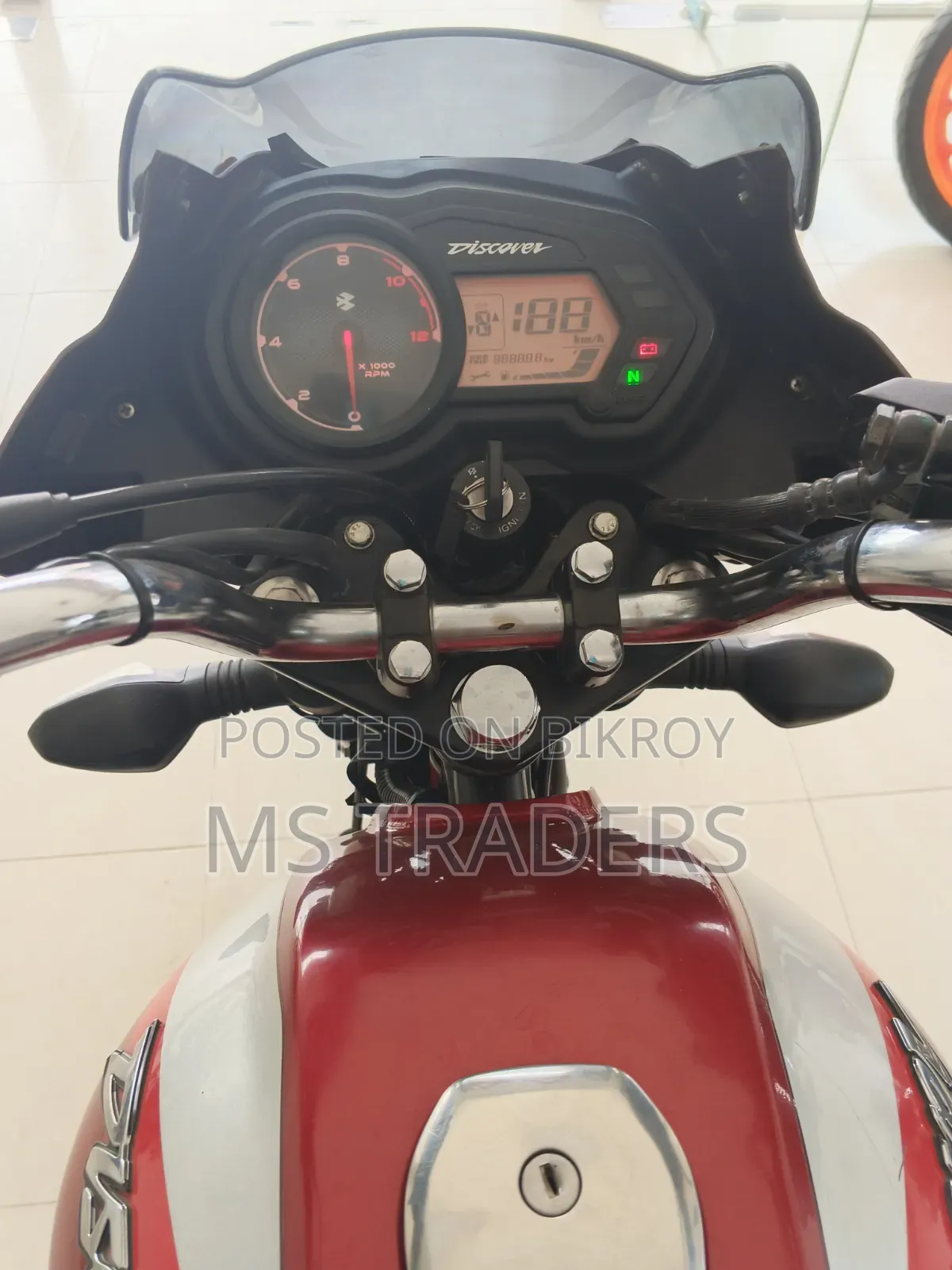 Bajaj Discover 125 2022 Red