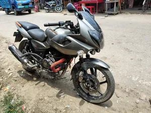 Bajaj Pulsar 220 F 2018 Brown