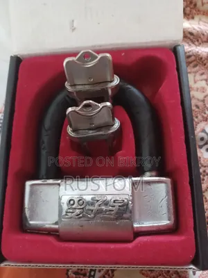 Two locks and keys, 100% OK, no problems
