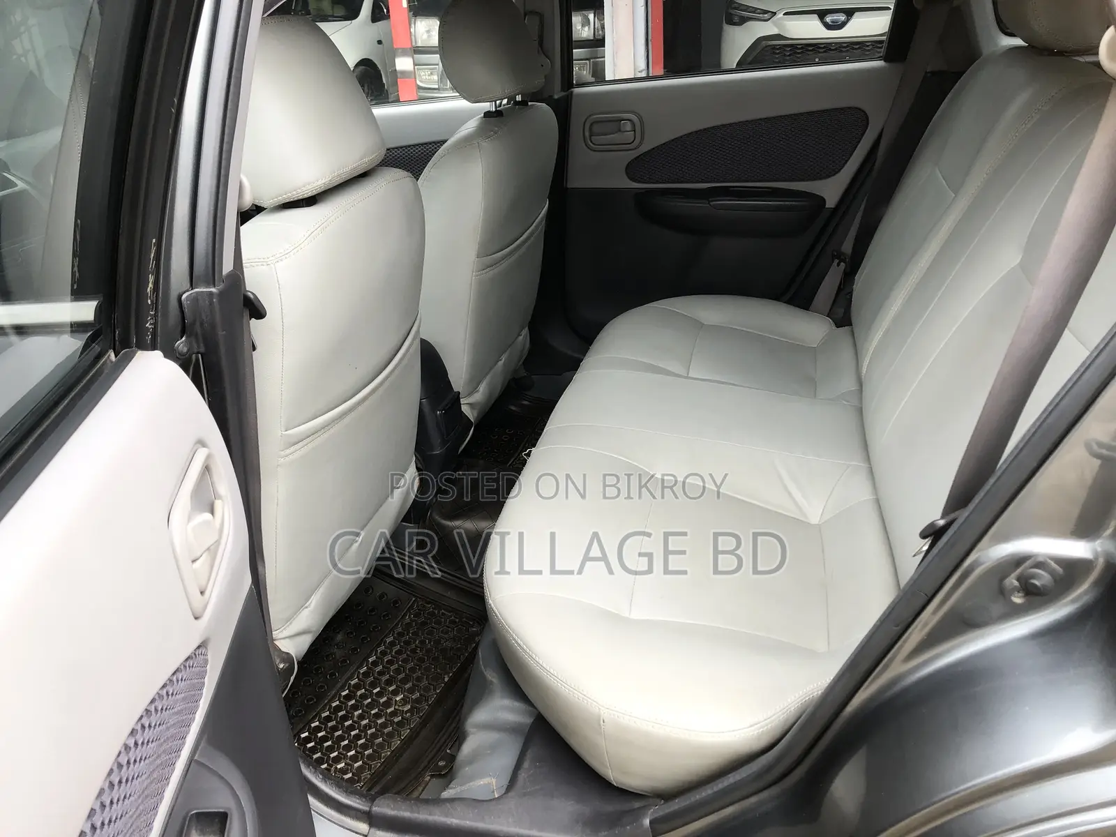 Nissan Wingroad 2004 Gray