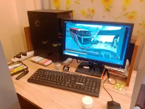 Desktop Computer Dell 8GB Intel Pentium HDD+SSD 640GB