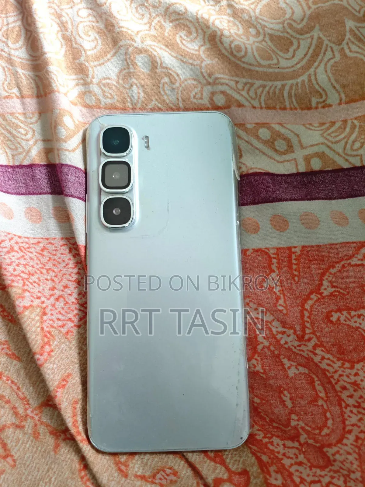 Infinix Hot 60 Pro+ ১২৮ জিবি সাদা