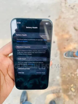 New Apple iPhone 16e 128 GB Black