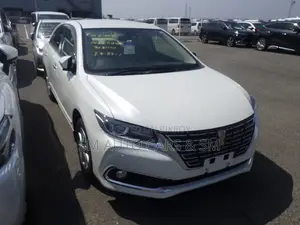Toyota Premio 1.5 FWD 2021 Pearl