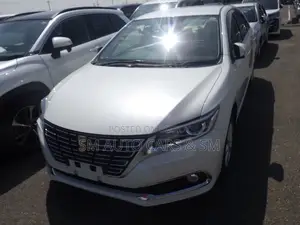 Toyota Premio 1.5 FWD 2021 Pearl