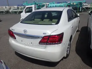 Toyota Premio 1.5 FWD 2021 Pearl