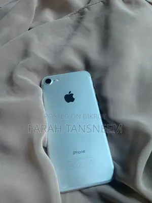 Apple iPhone 7 128 GB Silver