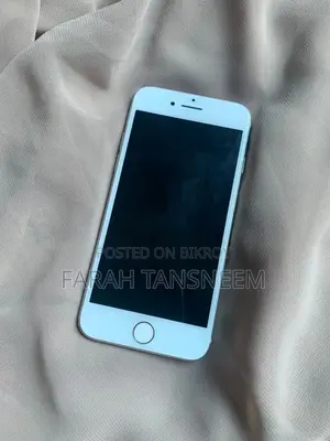 Apple iPhone 7 128 GB Silver