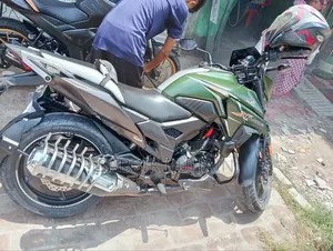 Hero 2022 Green