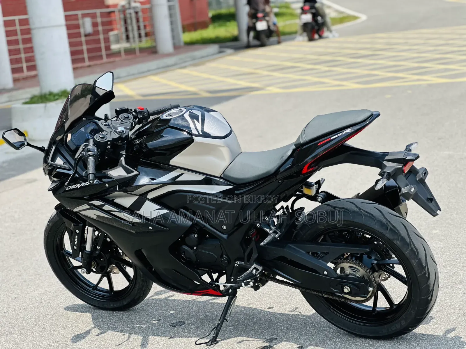 New GPX GR200R Dacorsa2 2026 Black