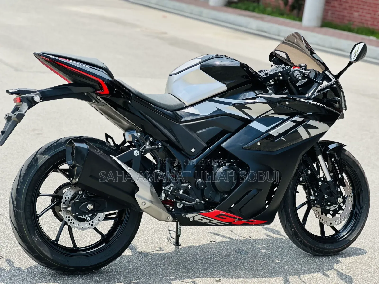 New GPX GR200R Dacorsa2 2026 Black