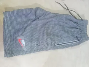 আমাদের এখানে পায়কারি ও শর্ট প্যান্ট এবং টাউজার পাওয়া যায়। লোকেশন: ময়মনসিংহ, গৌরীপুর
