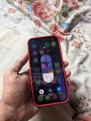 অ্যাপল আইফোন ১২ ৬৪ জিবি লাল