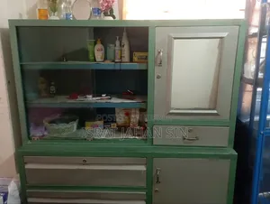 It is in very good condition, don't worry, it is worth a lot, I hope you win at this price
