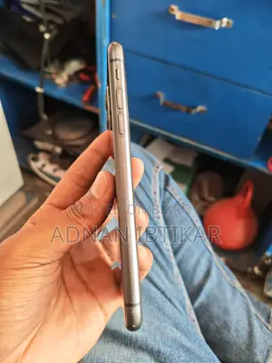 Apple iPhone 11 64 GB Black