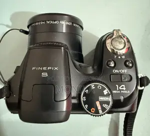 Fuji Film Finepix S Camera