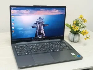 Laptop Lenovo LOQ 15IRH8 16GB Intel Core I5 SSD 512GB